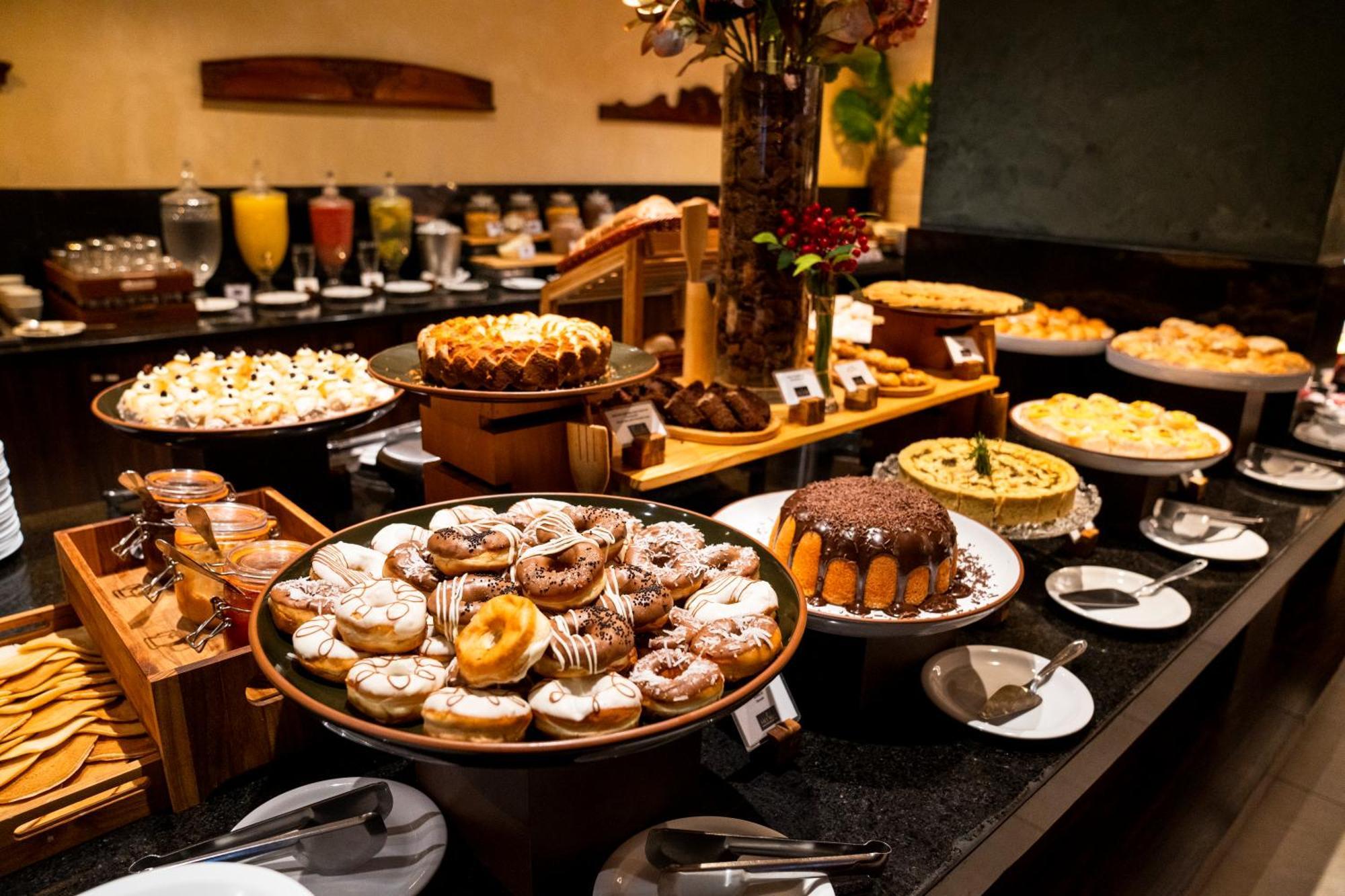 Hotel Luzeiros Recife Zewnętrze zdjęcie A dessert buffet