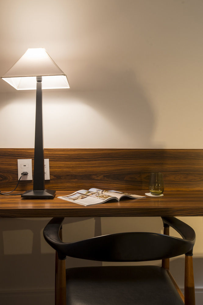 Hotel Luzeiros Recife Zewnętrze zdjęcie A lamp on a desk
